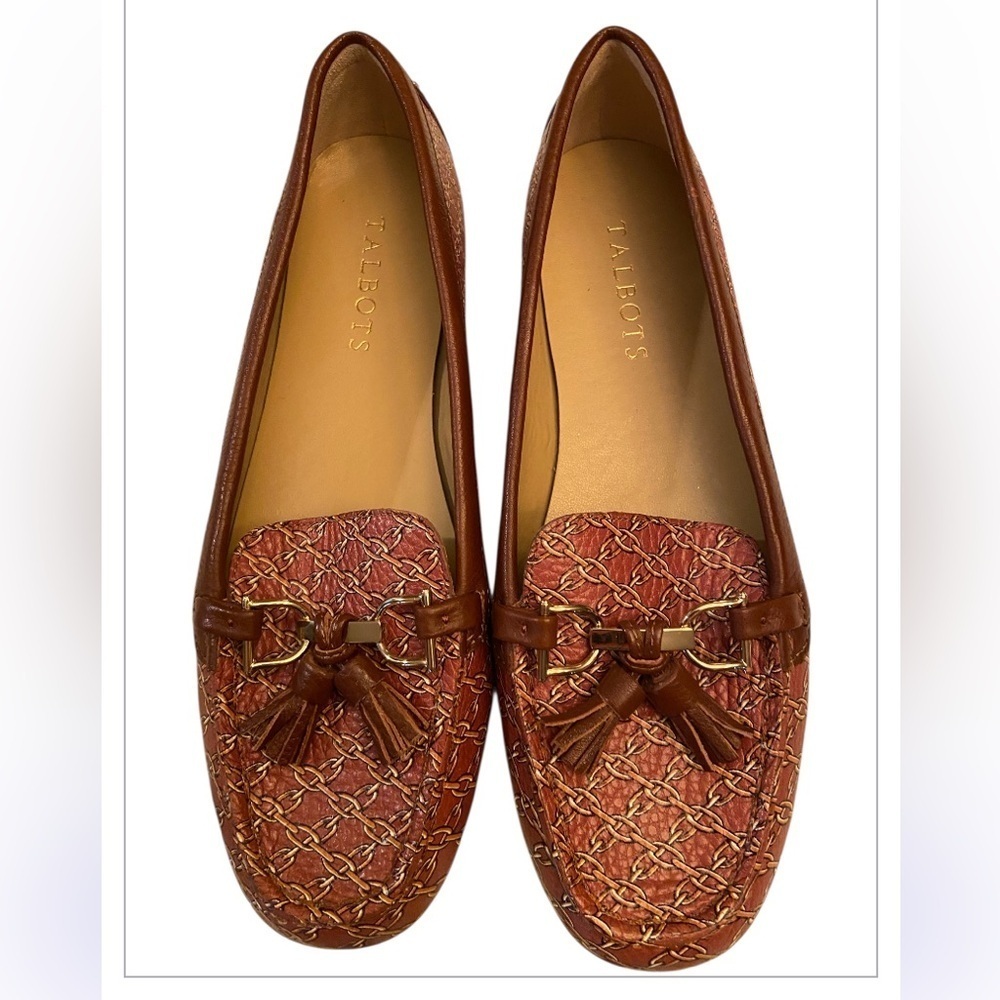 NWOT Talbots Brown Chain Link Pattern Flats with Tassels Size 7.5